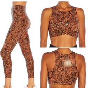 ZOBHA- Taylor Sports Bra & Shine Snake Print High Waist Crop Legging-Sz L